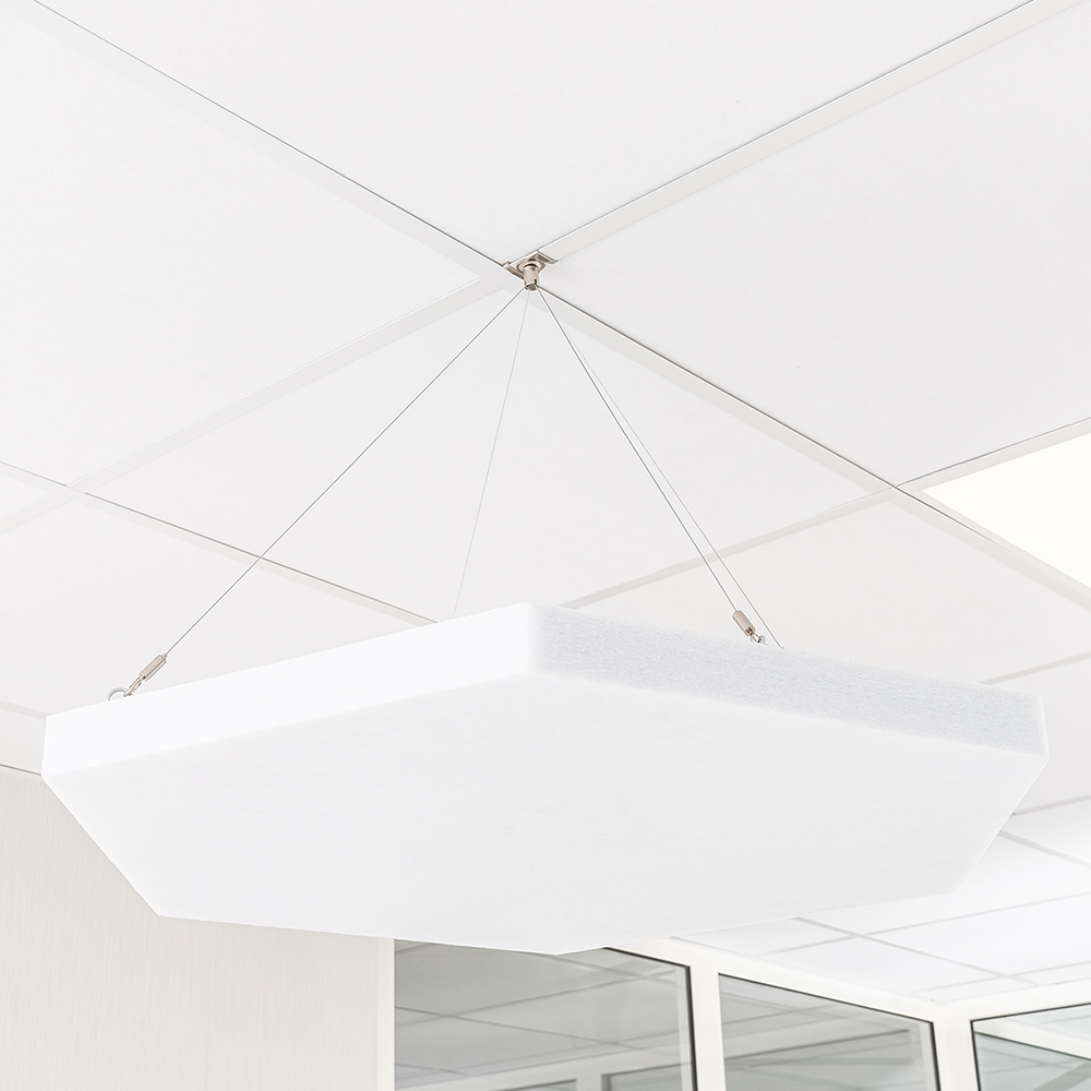 Artikelbild QP Schallabsorber-Sechseck rund aus 100% recyclebarem PET in weiß mit Abhängeset D: 600mm