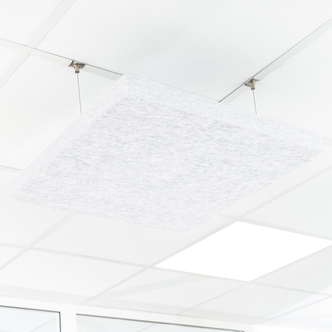 Artikelbild QP Akustikpaneele Schallabsorber Deckensegel bluefiber tec based B1 2500g/m² hellgrau marmor 620x625x50mm