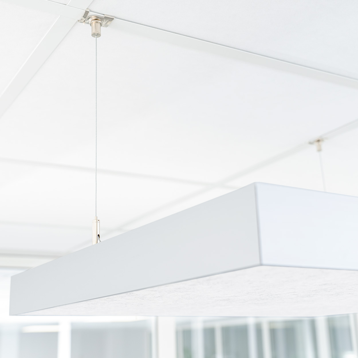 Artikelbild QP Akustikpaneele Schallabsorber Deckensegel mit Alu-Rahmen bluefiber tec based B1 2500g/m² hellgrau marmor 620x625x50mm