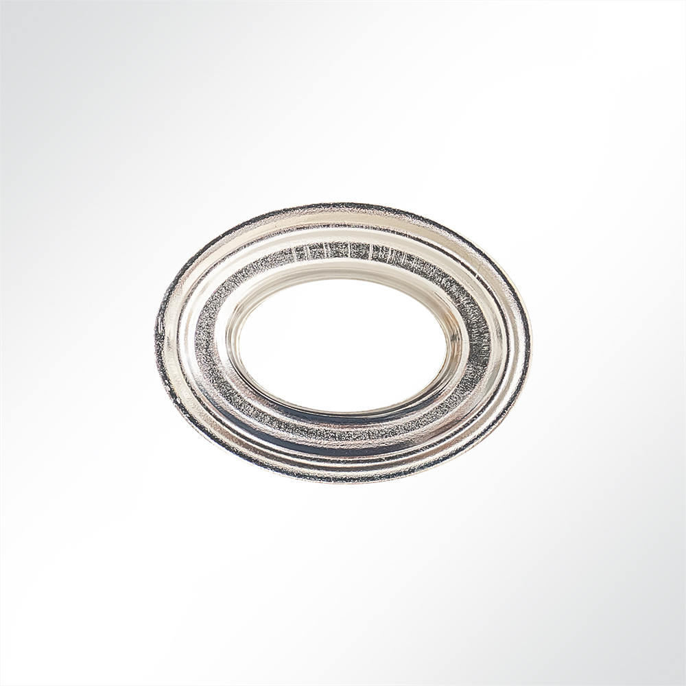 Artikelbild Drehverschluss Messing vernickelt mit Gegenplatte und Ovalöse 32x13x7,5mm